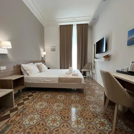 Nove Volte Alojamento de Acomodação e Pequeno-almoço Catânia